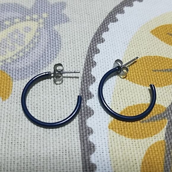 Retro Vintage Blue Hoop Earrings - Picture 1 of 2